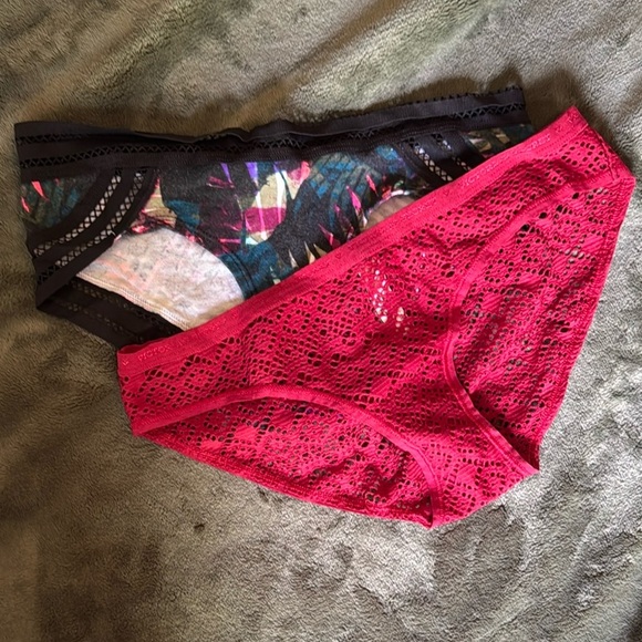 Victoria’s s Secret bundle Size S - Picture 1 of 6